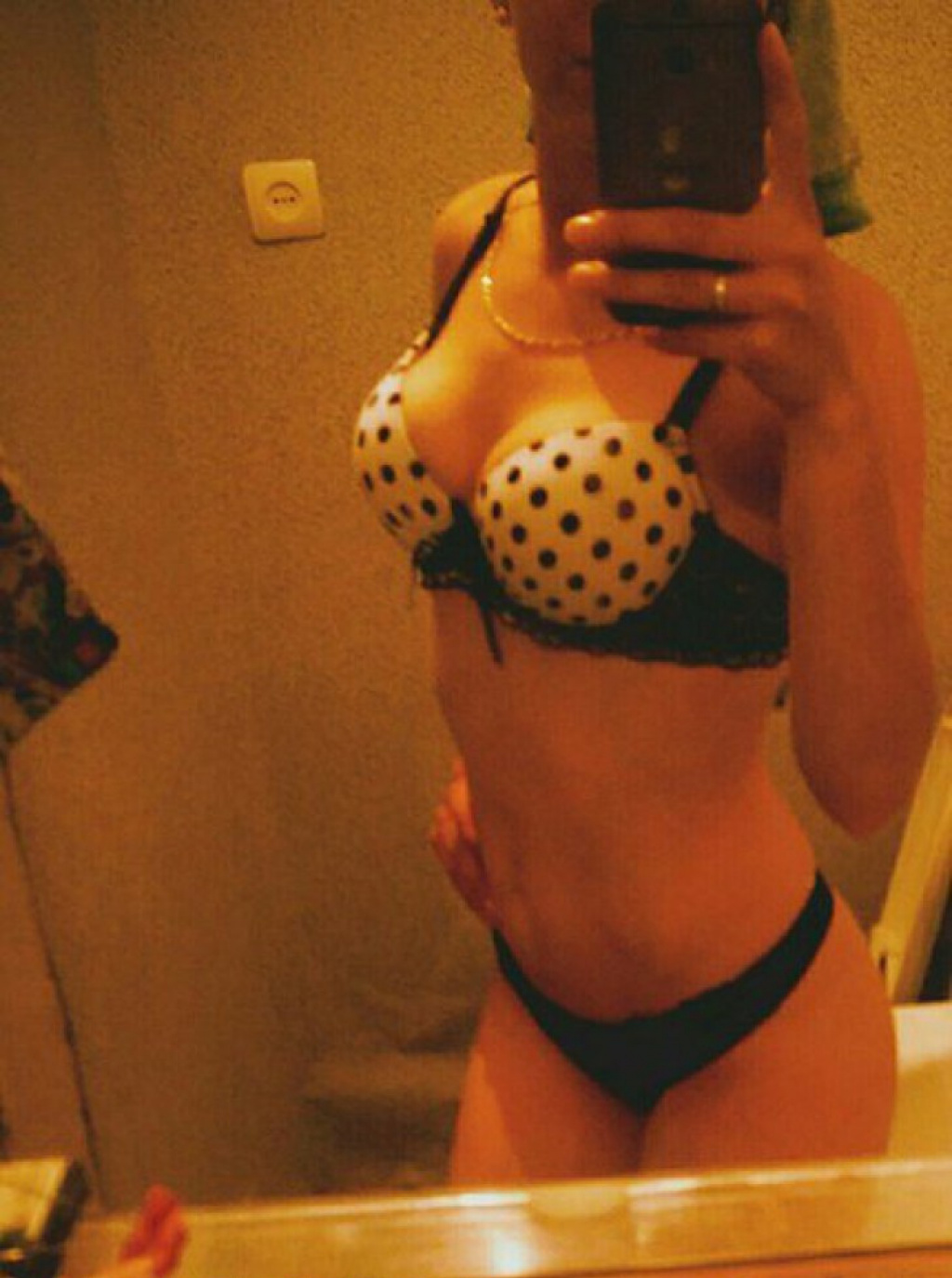 Катрин: проститутки индивидуалки в Рязани